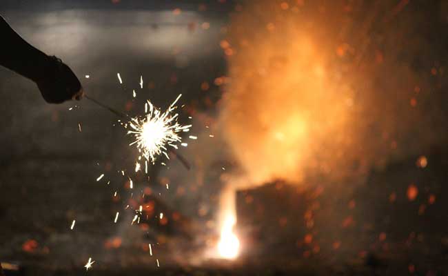 Total Ban On Crackers From Midnight To November 30 In Delhi, Nearby Areas