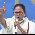 Mamata Banerjee rose unexpectedly in the war against the Governor of Bengal